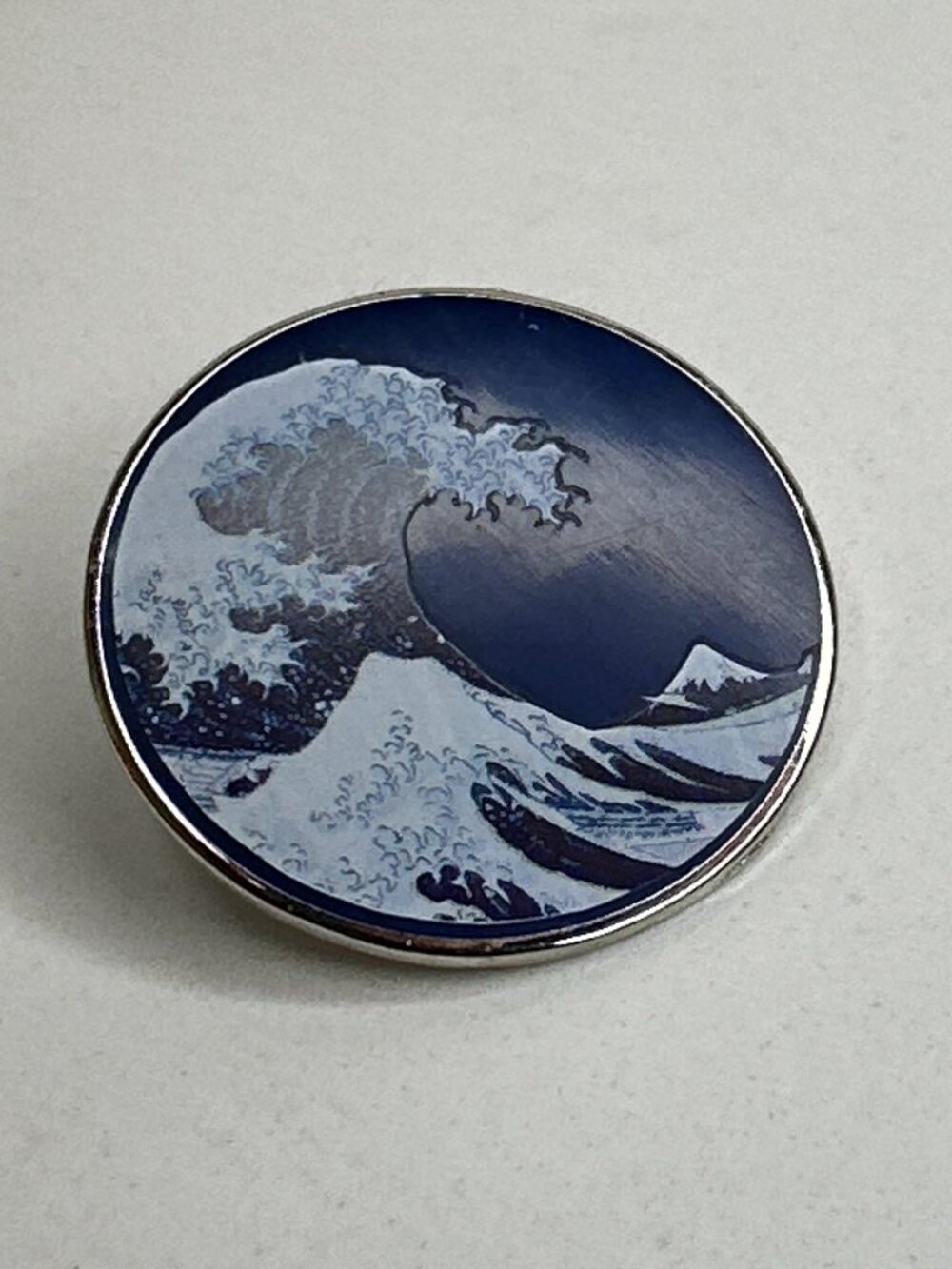 Hokusai Great Wave Museum Art Pin Japanese Ukiyo-e